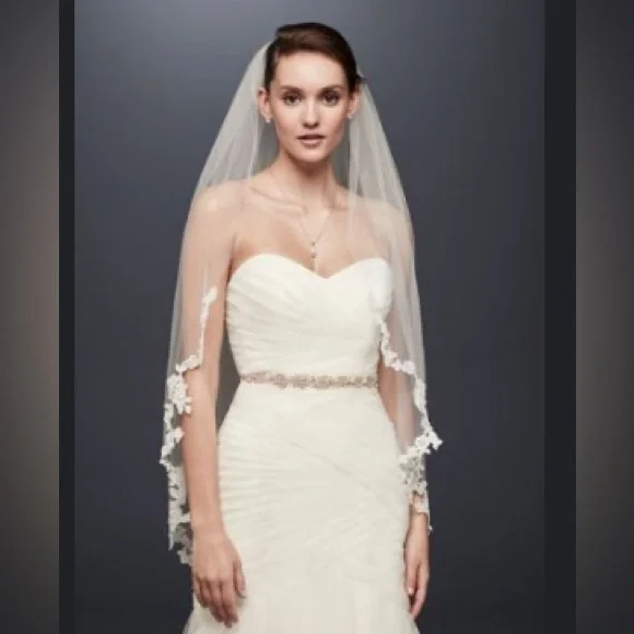 sachin and babi light blue dress David's Bridal Will No Longer Charge More for All Wedding Dress Sizes